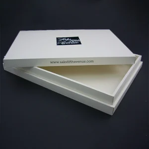 white-cadboard-packaging-boxes-with-logo