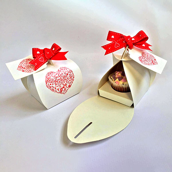 white-kraft-gift-boxes